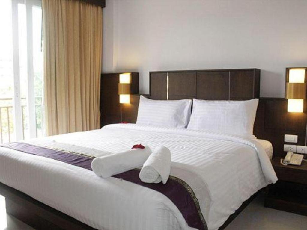 Azure Bangla Phuket Hotel Patong Kültér fotó