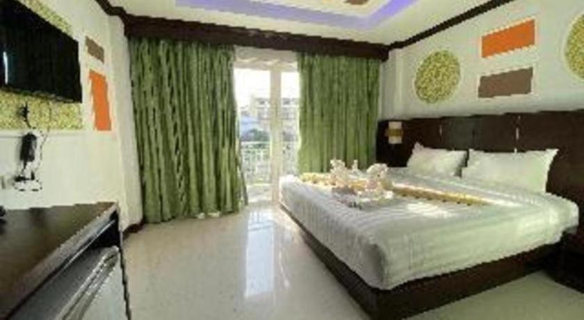 Azure Bangla Phuket Hotel Patong Kültér fotó