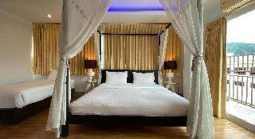 Azure Bangla Phuket Hotel Patong Kültér fotó