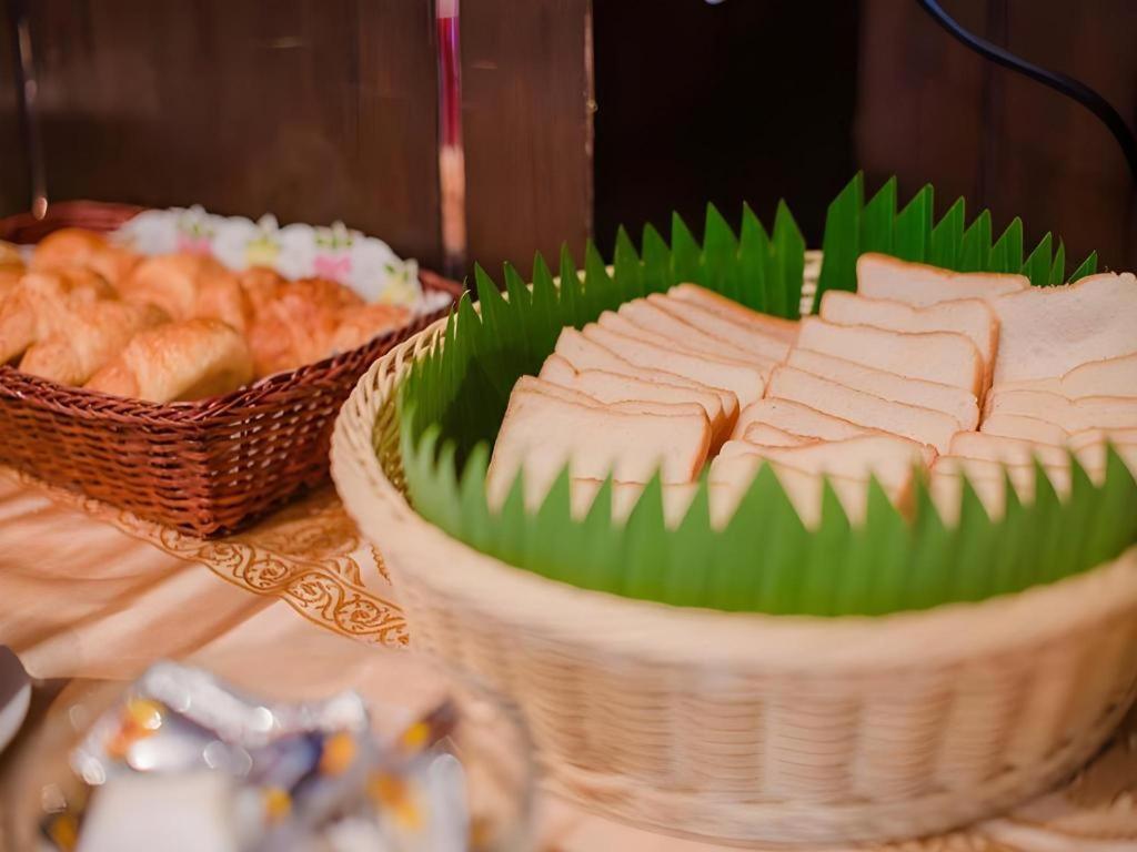 Azure Bangla Phuket Hotel Patong Kültér fotó