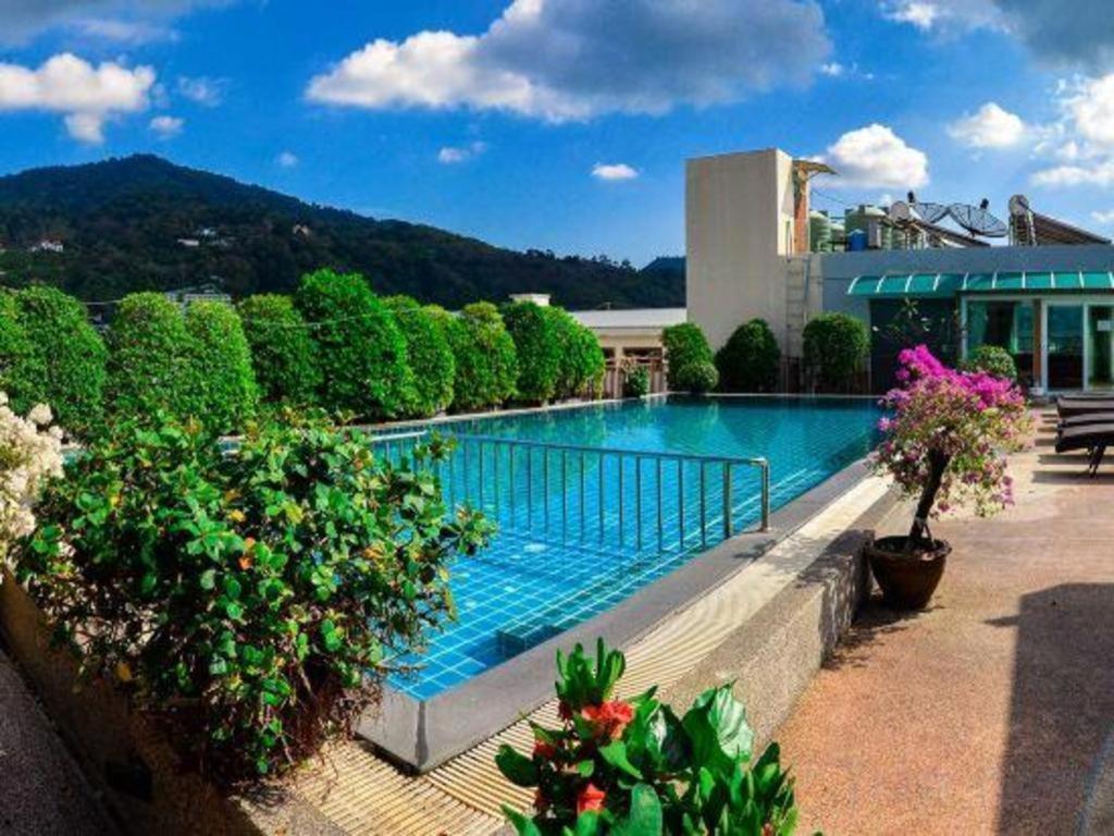 Azure Bangla Phuket Hotel Patong Kültér fotó