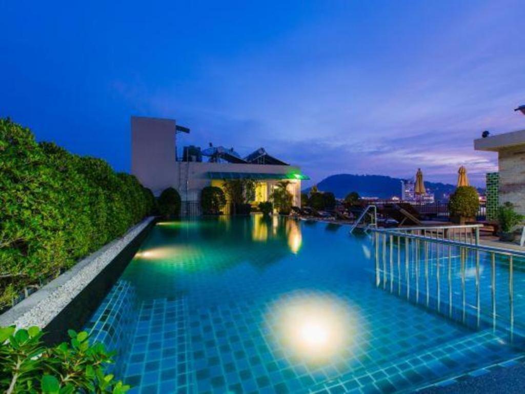 Azure Bangla Phuket Hotel Patong Kültér fotó